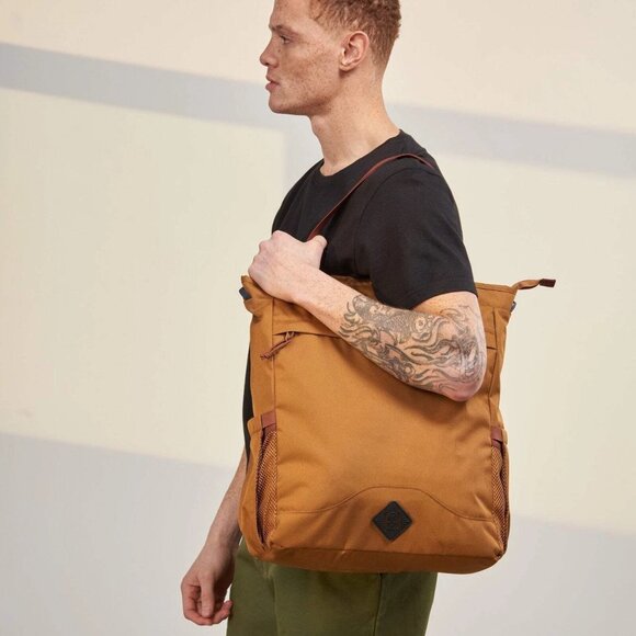 (R)evolution™ 25L Convertible Carryall - New Colorways in Camel - Picture 5 of 7